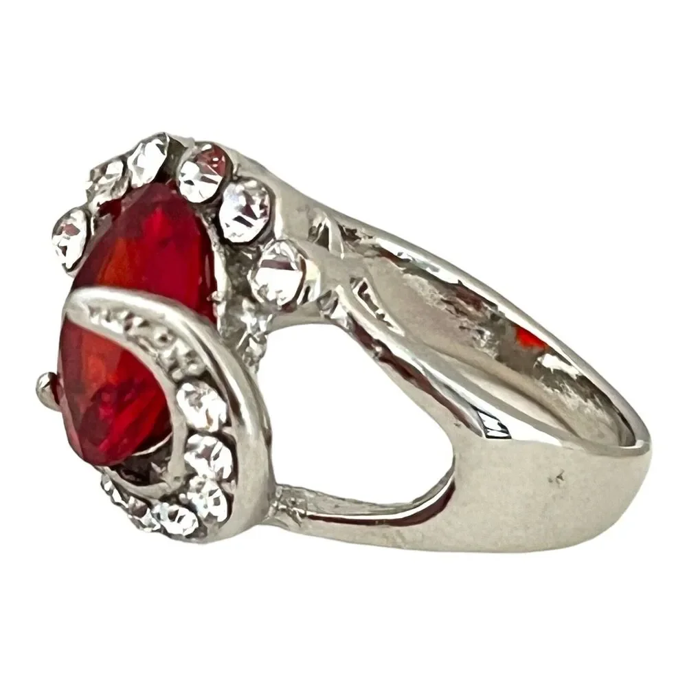 Vintage 1980s Cocktail Ring Red Glass Rhinestone Silver Tone - 5K